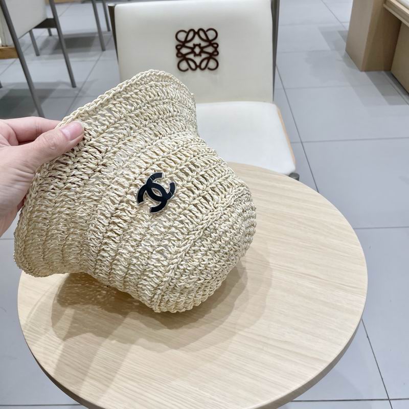 Chanel top hat (756)