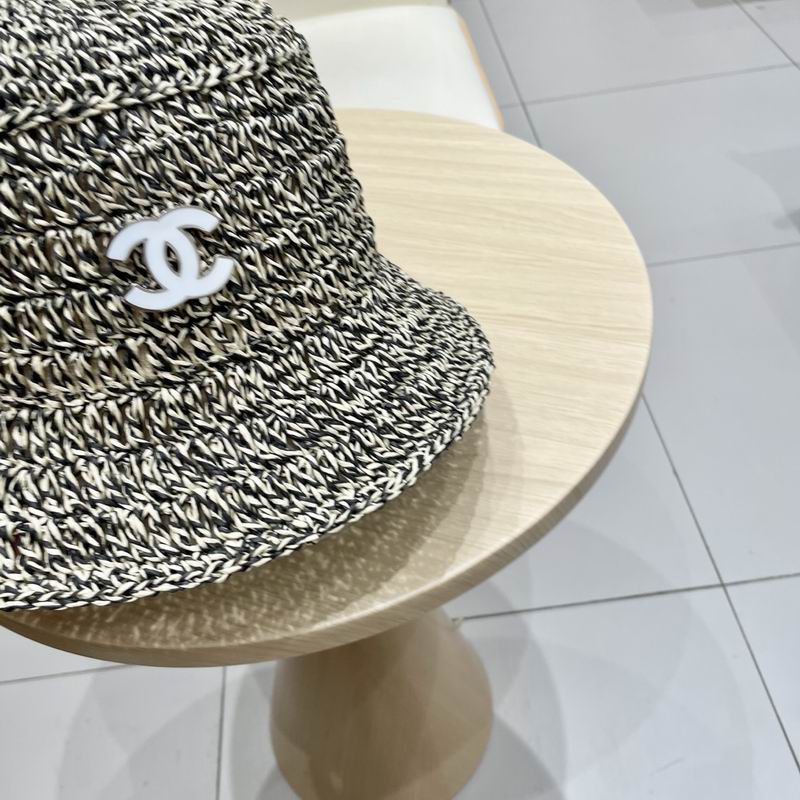 Chanel top hat (767)