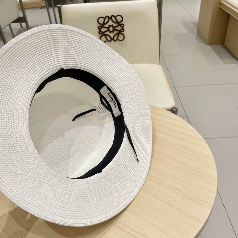 Chanel top hat (834)