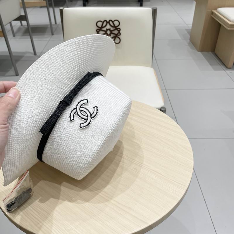 Chanel top hat (839)