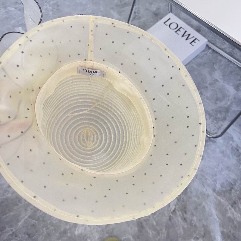 Chanel top hat (900)