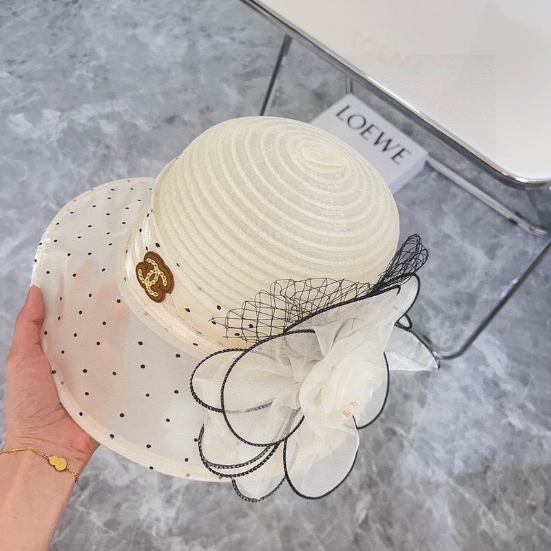 Chanel top hat (901)