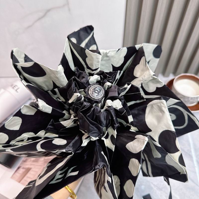 Chanel umbrella (354)