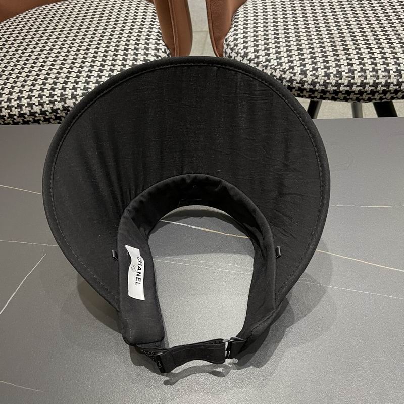 Chanel visor (82)