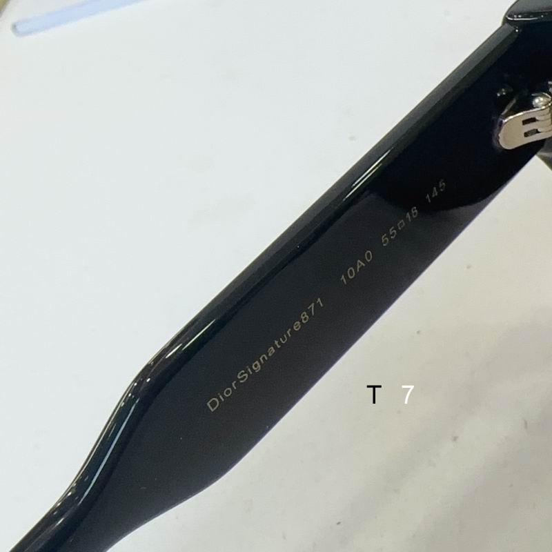 Dior 871 55 18-145 G08