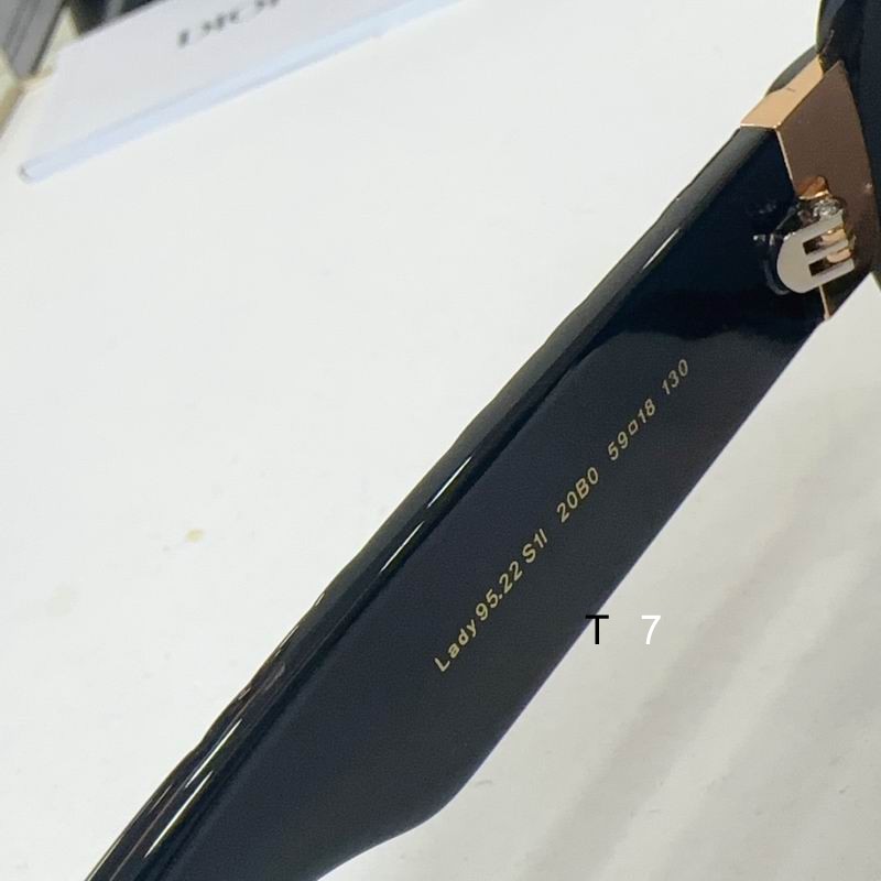 Dior Lady95 59 18 13 G07