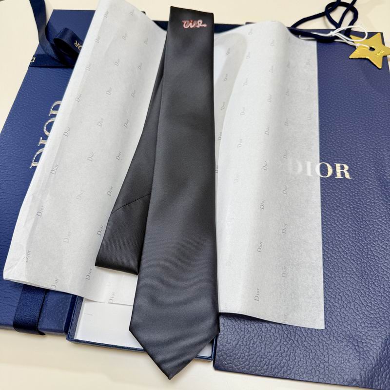 Dior Tie hm (14)