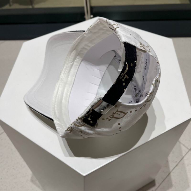 Dior cap (120)