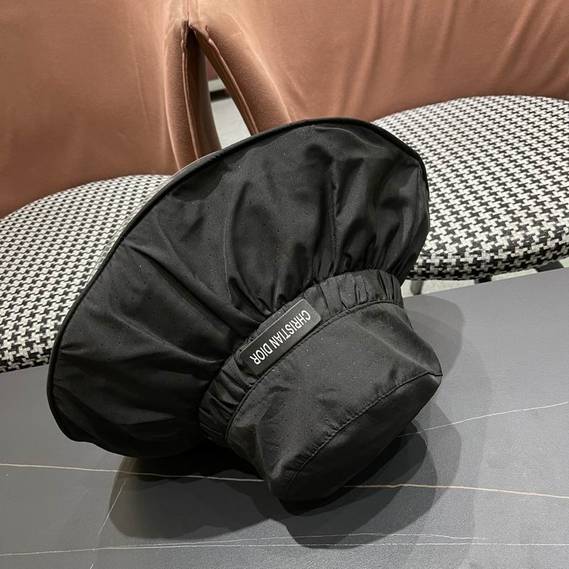 Dior hat (201)