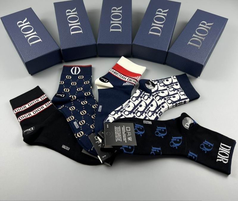 Dior socks (2)