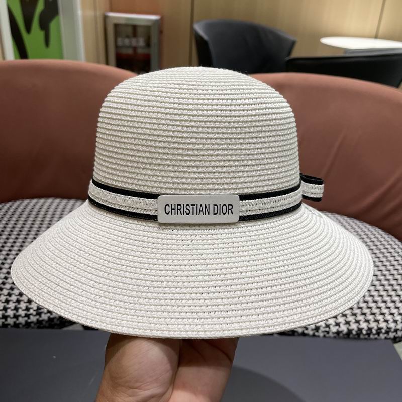 Dior top hat (225)