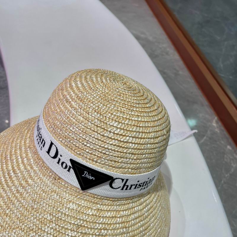 Dior top hat (366)