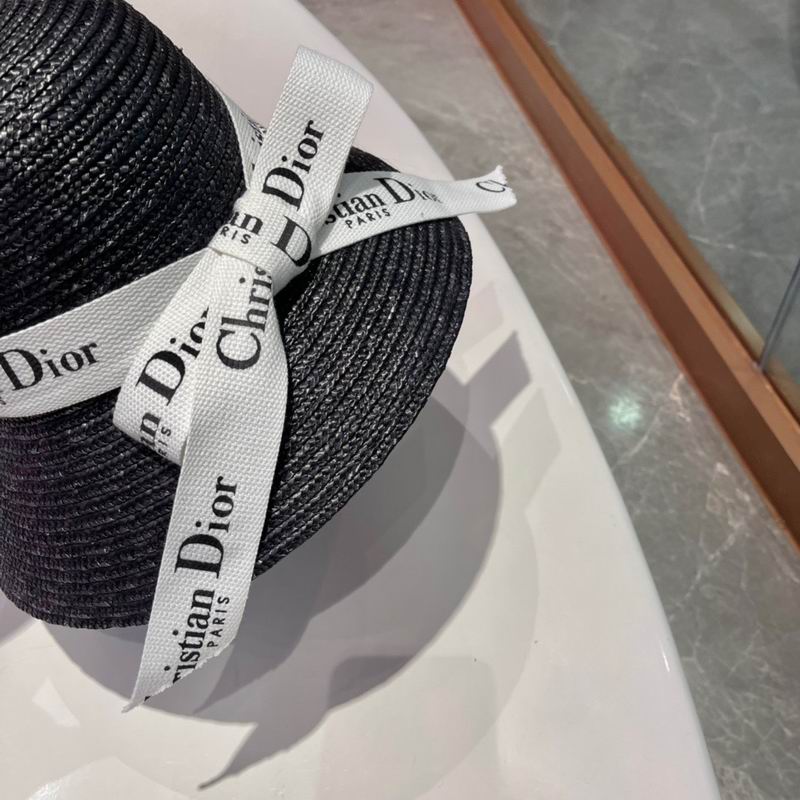 Dior top hat (377)