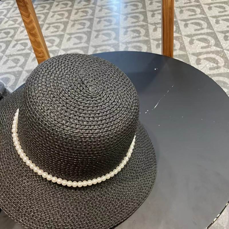Dior top hat (70)