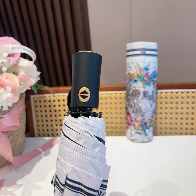 Dior umbrella (165)