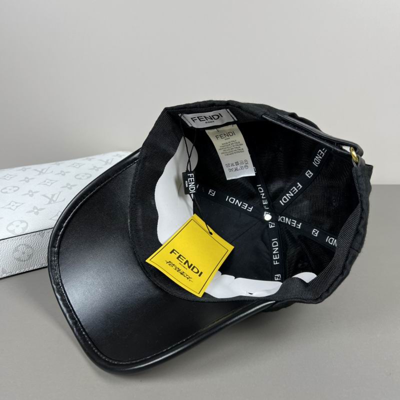 Fendi cap dx (3)
