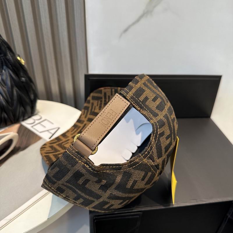 Fendi cap dx (42)