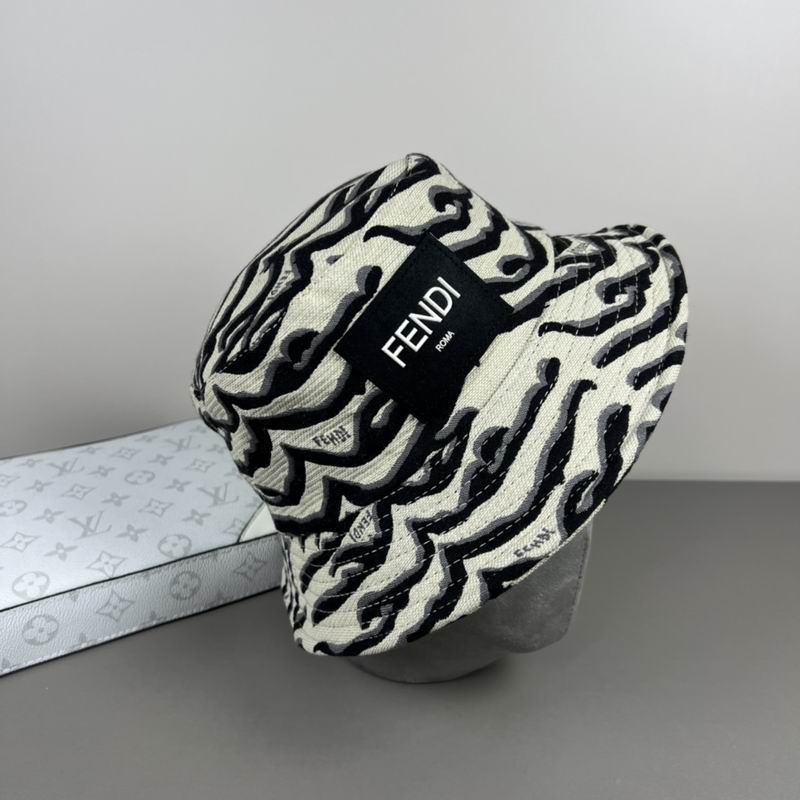Fendi hat dx (16)