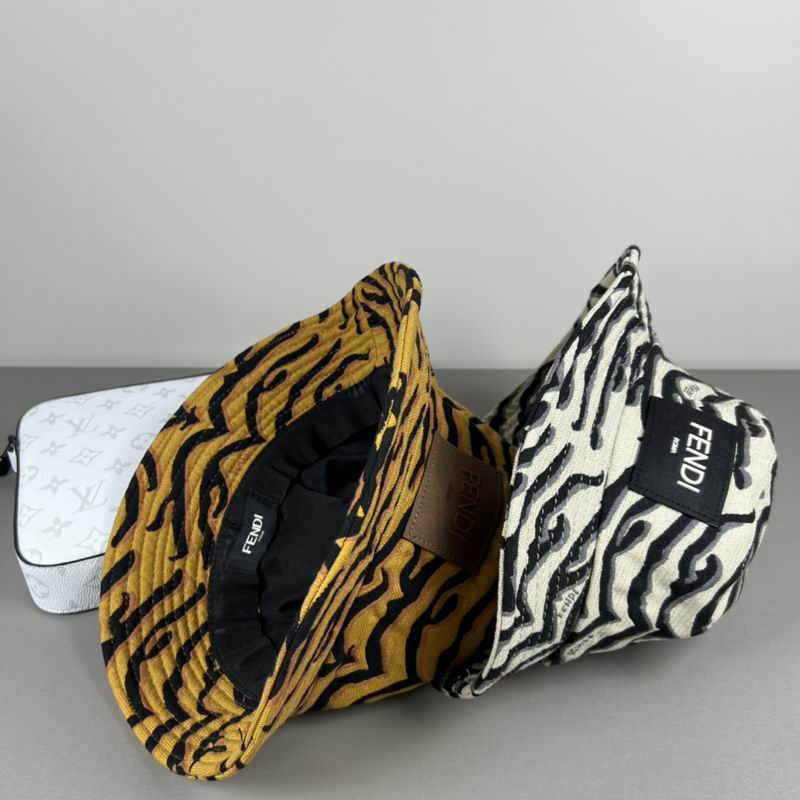 Fendi hat dx (2)