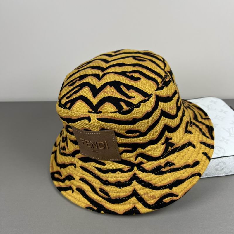 Fendi hat dx (4)