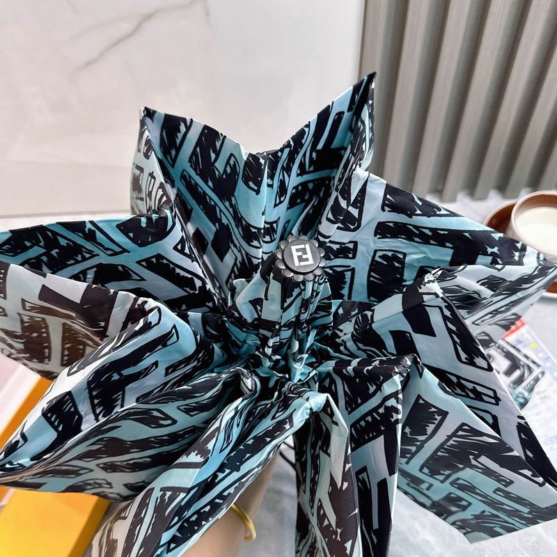 Fendi umbrella (40)