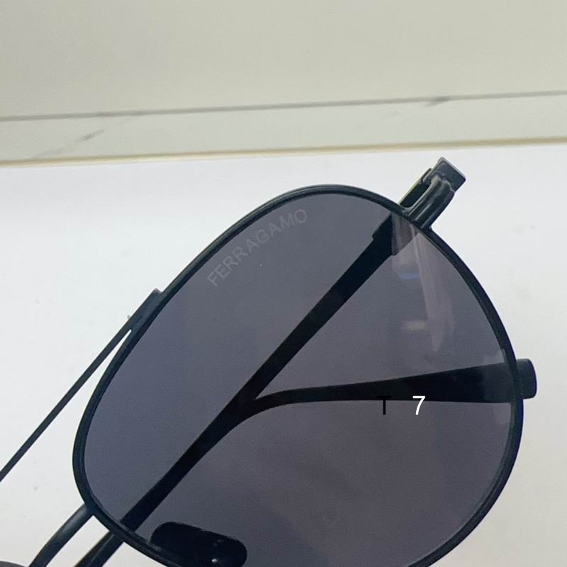 Ferragamo SF308S 52 17-140 G08