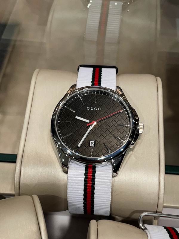 Gucci 40mm 02 (10)