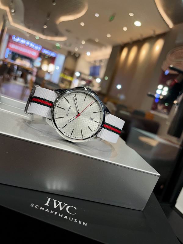 Gucci 40mm 02 (14)