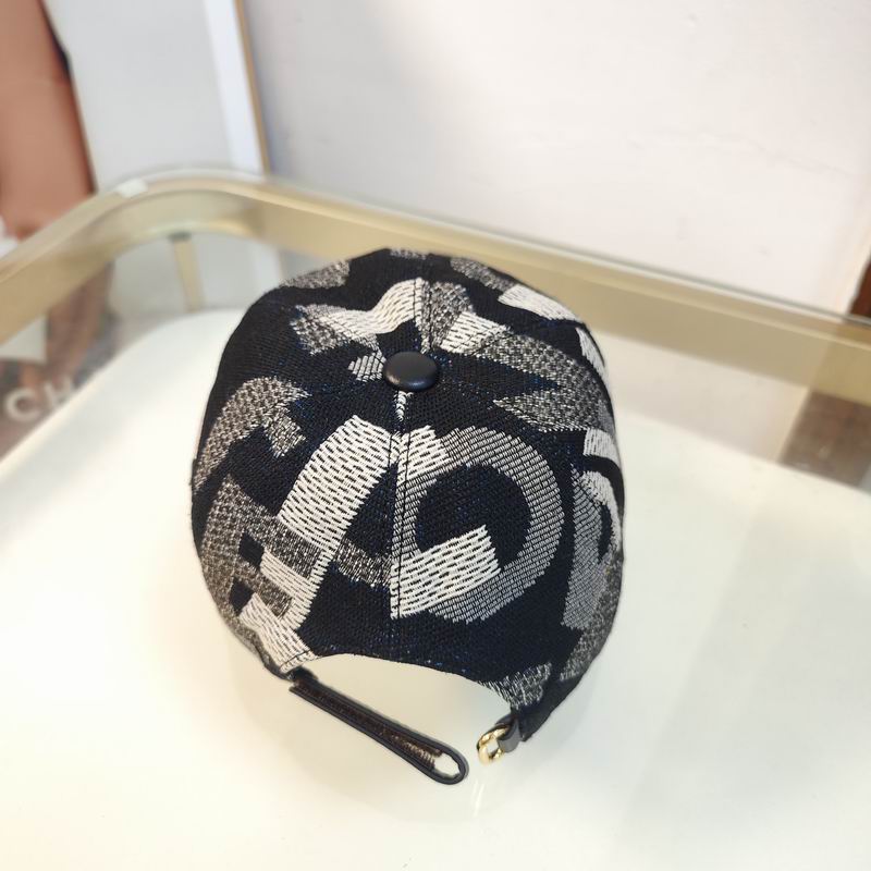 Gucci cap（高版本）dx (224)
