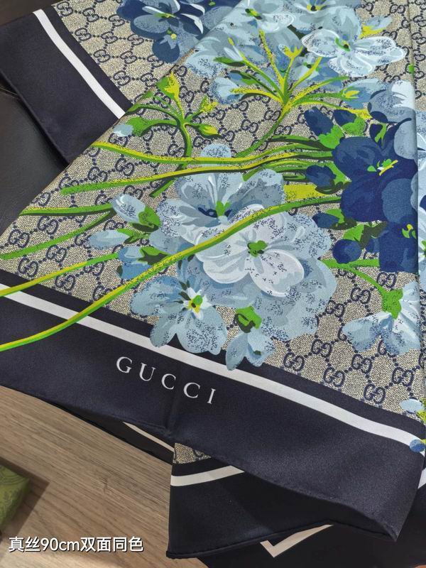Gucci silk Scarf 90X90cm E12 (6)