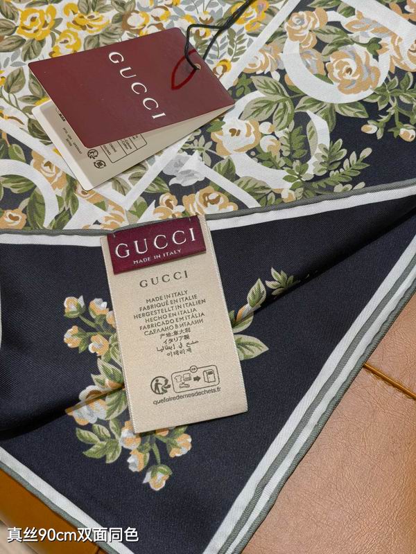 Gucci silk scarf 90X90cm E032915 (4)