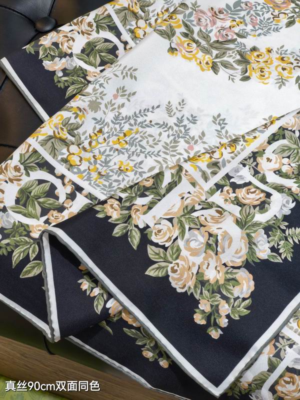 Gucci silk scarf 90X90cm E032915 (5)