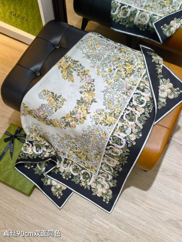 Gucci silk scarf 90X90cm E032915 (6)