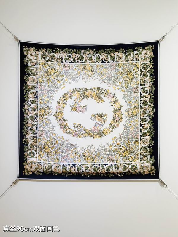 Gucci silk scarf 90X90cm E032915 (8)