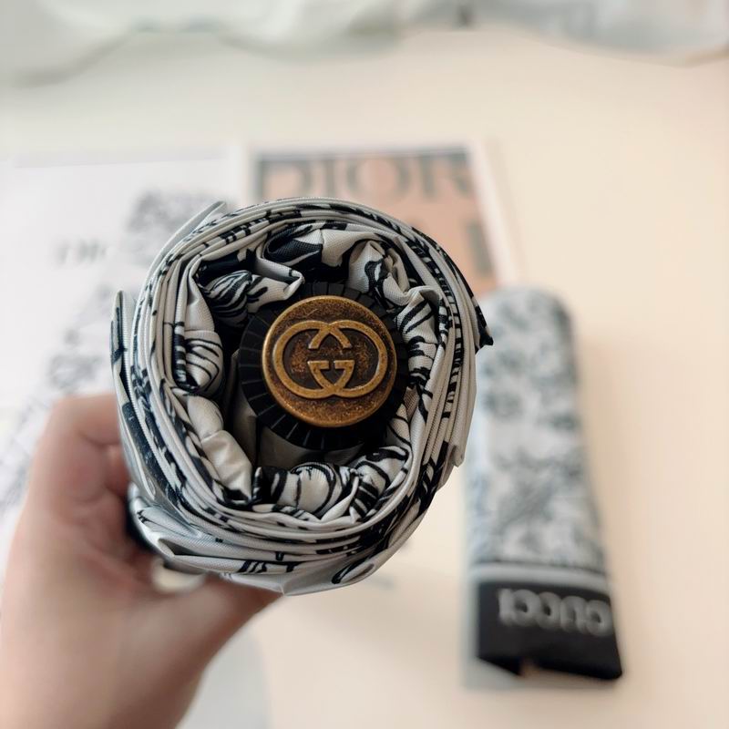 Gucci umbrella (328)