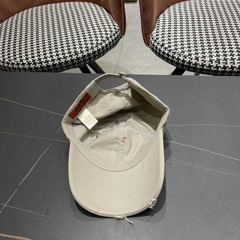 Hermes cap (3)