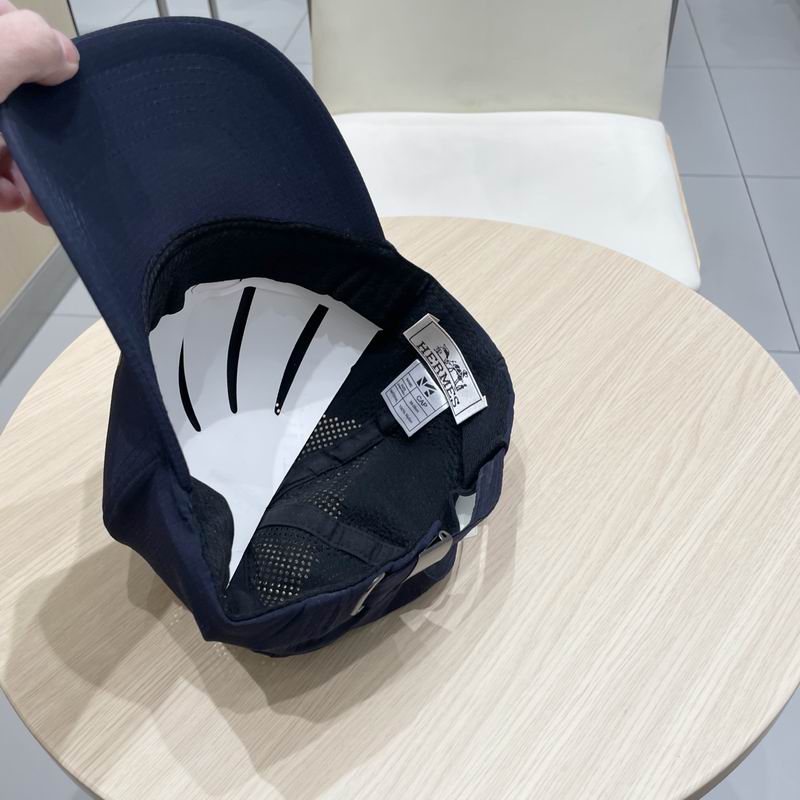 Hermes cap (65)