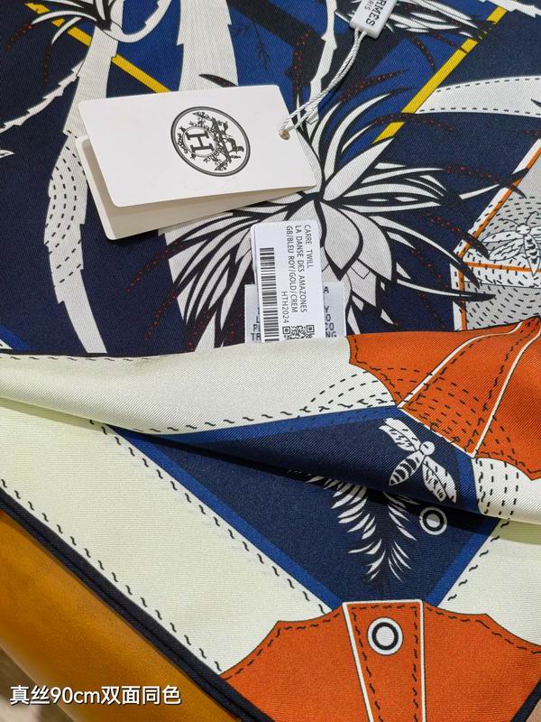 Hermes silk Scarf 90X90cm E121 (4)