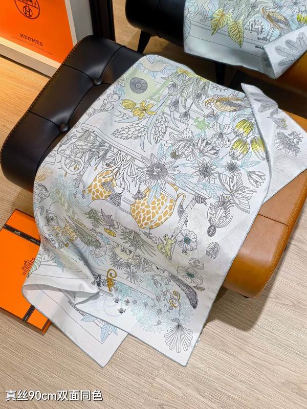 Hermes silk Scarf 90X90cm E122 (16)