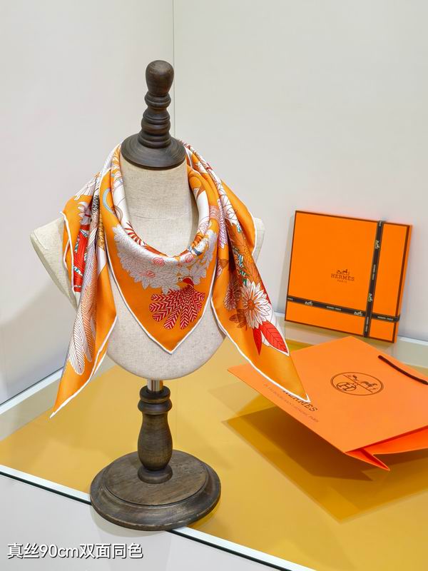 Hermes silk Scarf 90X90cm E122 (2)