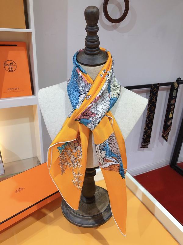 Hermes silk Scarf 90X90cm E132 (10)