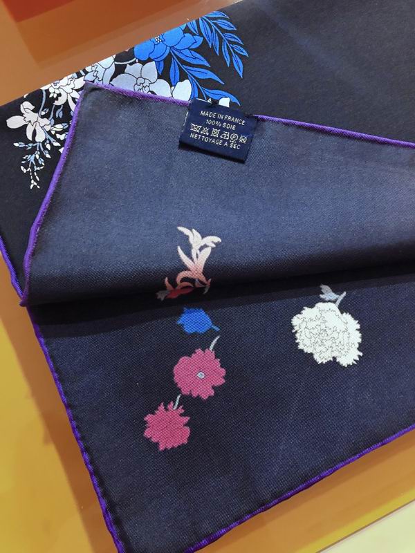Hermes silk Scarf 90X90cm E132 (3)