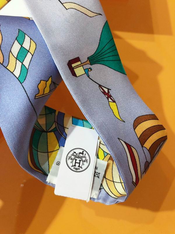 Hermes silk ribbon 5X86cm E129 (5)