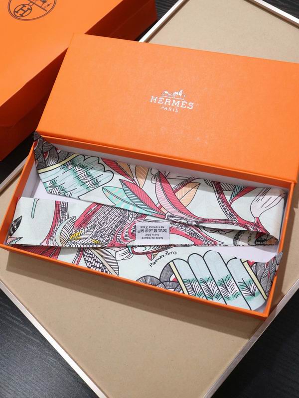 Hermes silk ribbon 5X86cm E132 (27)