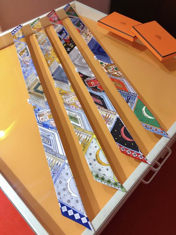 Hermes silk ribbon 5X86cm E136 (16)