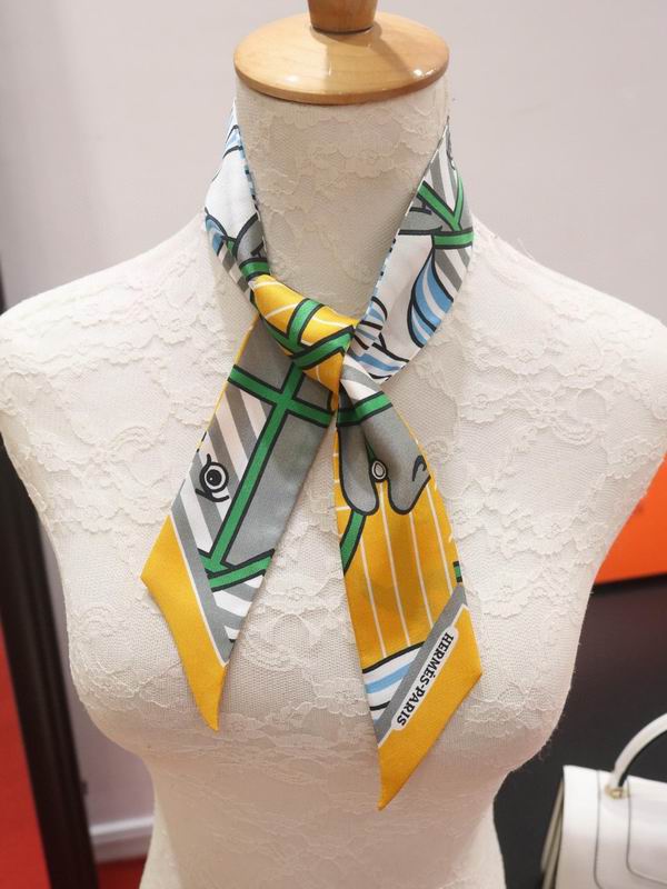 Hermes silk ribbon 5X86cm E40 (1)