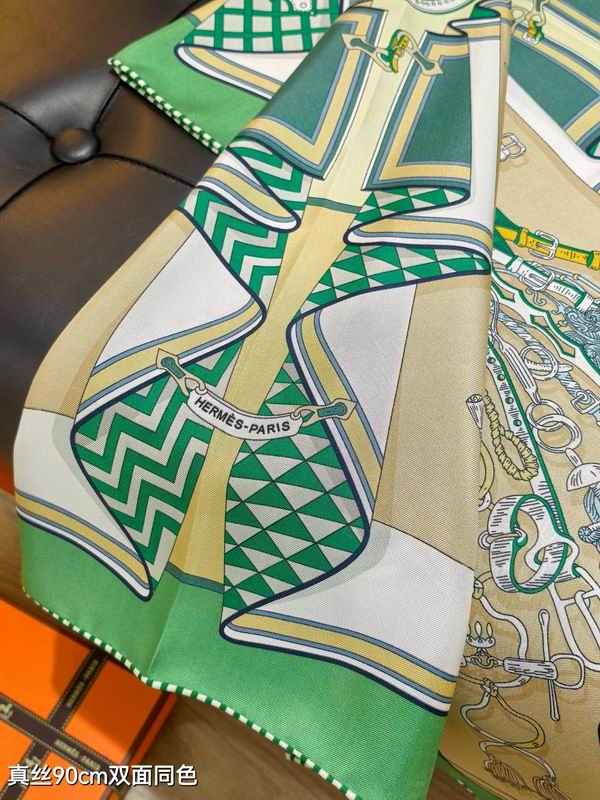Hermes silk scarf 90X90cm E (15)