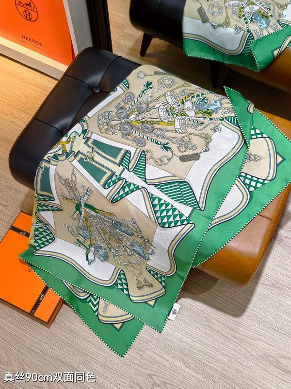 Hermes silk scarf 90X90cm E (16)