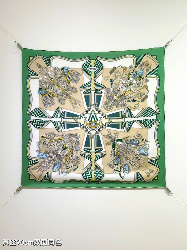 Hermes silk scarf 90X90cm E (18)