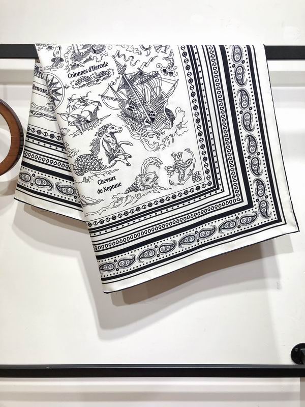 Hermes silk scarf 90X90cm E06 (13)